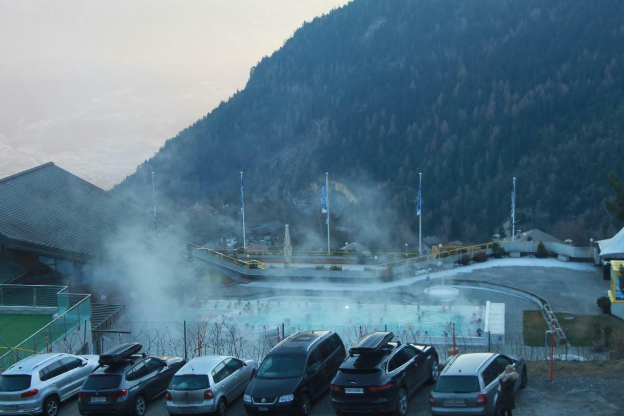 Appartement Dans Le Centre Thermal Les Sources โอวรอนนาซ ภายนอก รูปภาพ